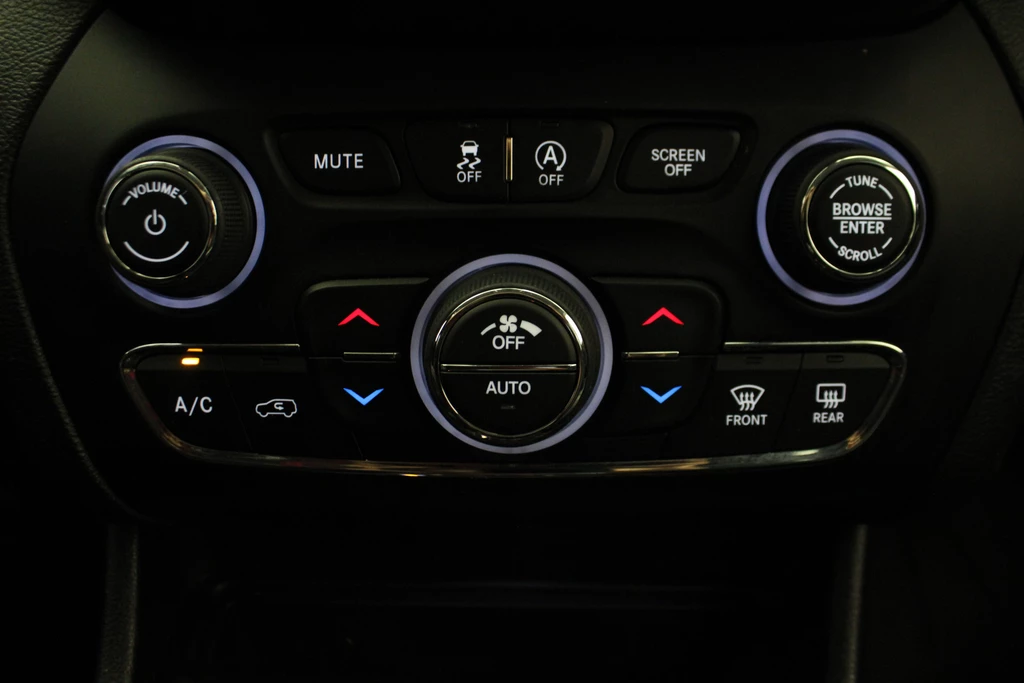 Jeep Cherokee – foto 10