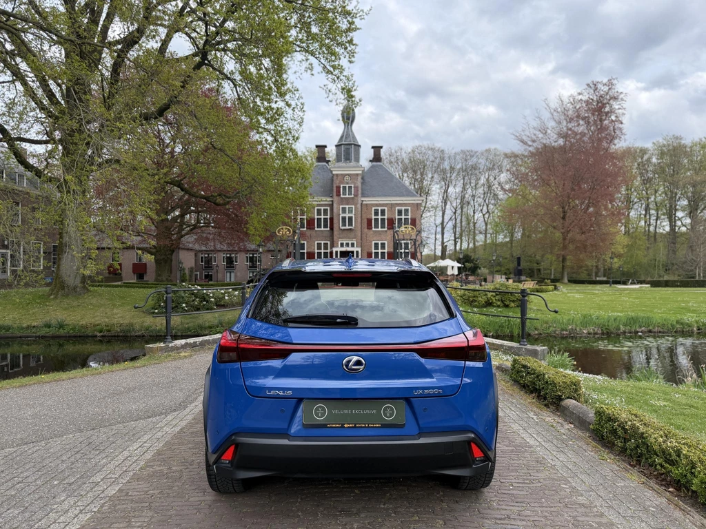 Lexus UX – foto 4