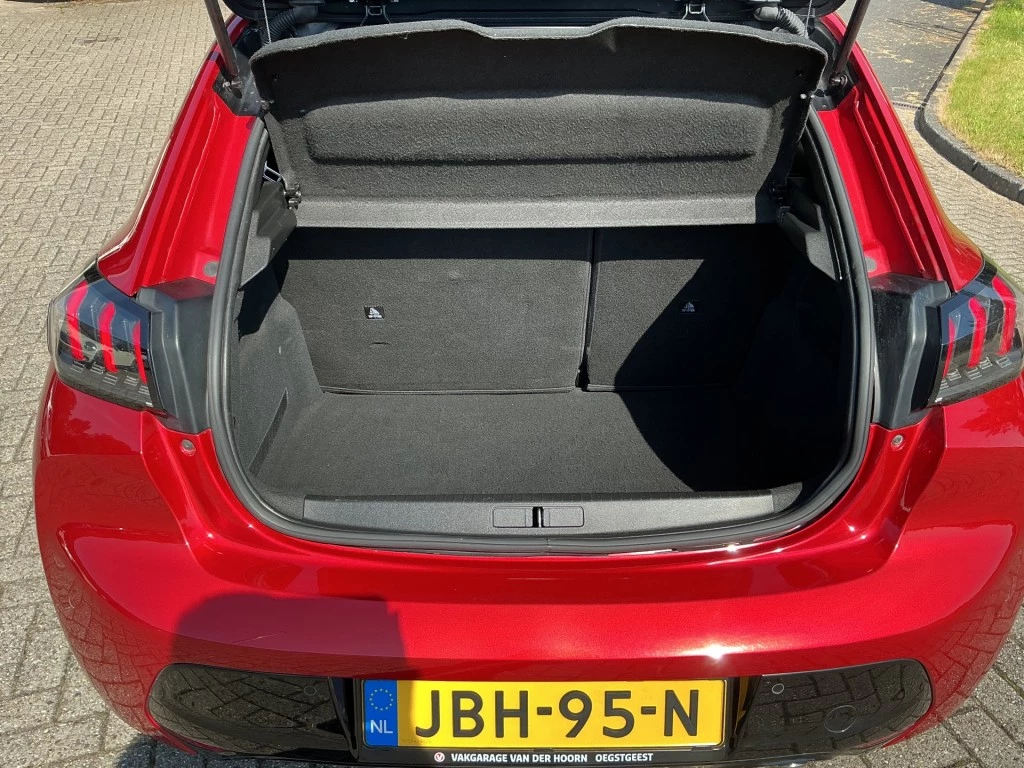 Peugeot 208 – foto 11