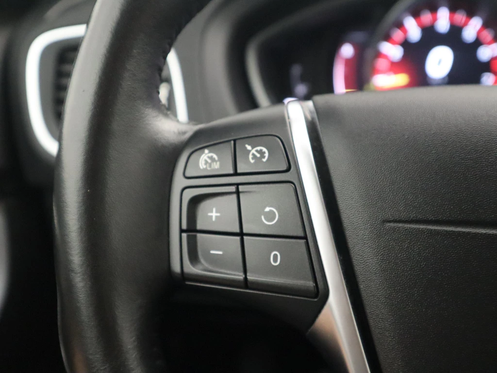 Volvo V40 – foto 32