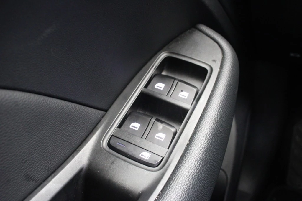 MG ZS – foto 32