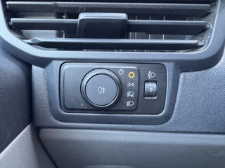 Ford Transit Custom – thumbnail 28