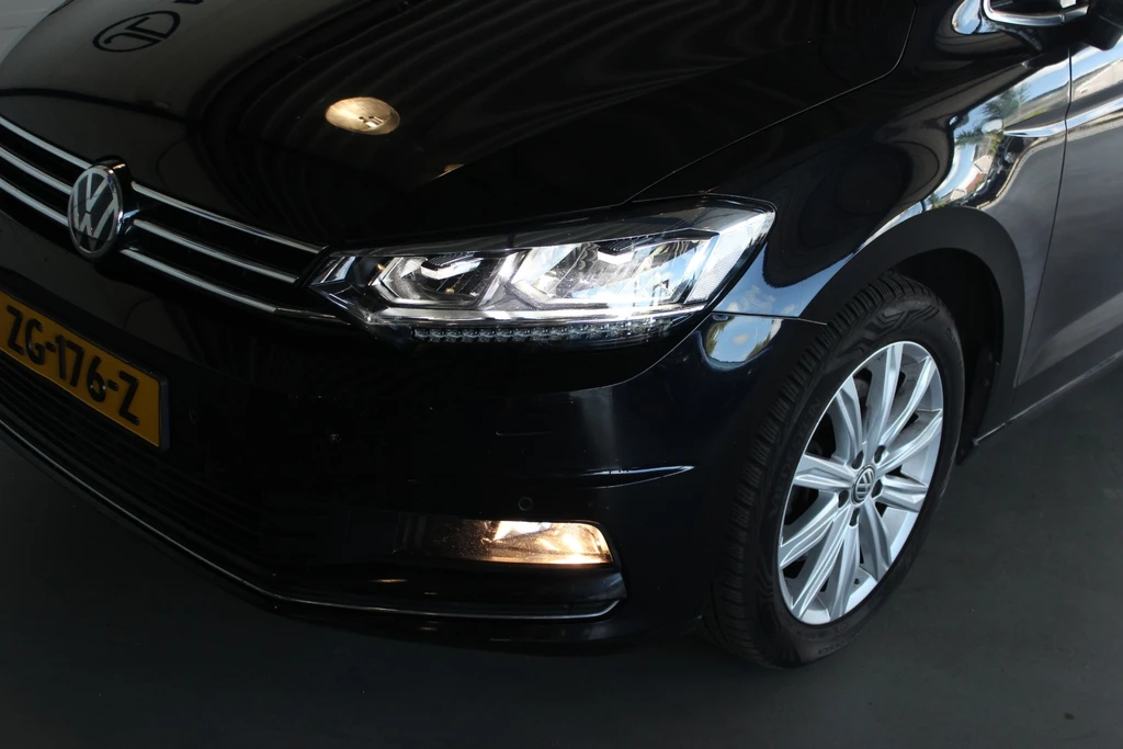 Volkswagen Touran – foto 23
