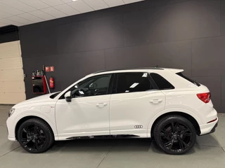 Audi Q3 – thumbnail 3