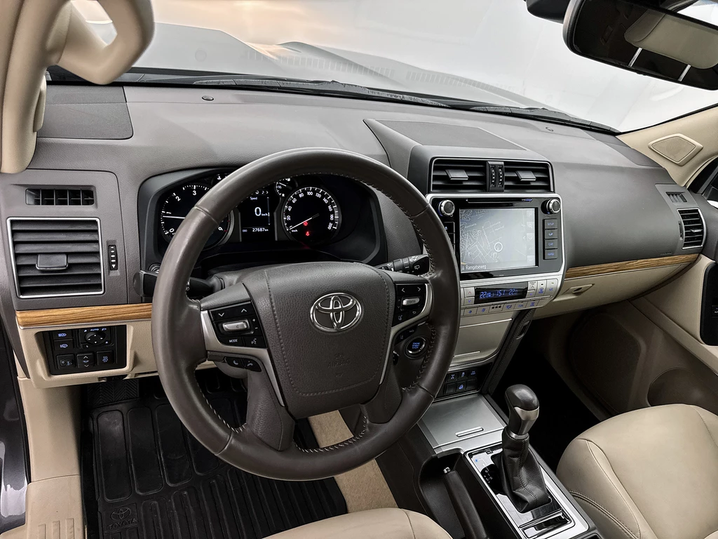 Toyota Land Cruiser – foto 15