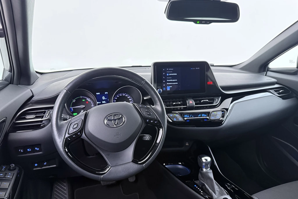 Toyota C-HR – foto 17