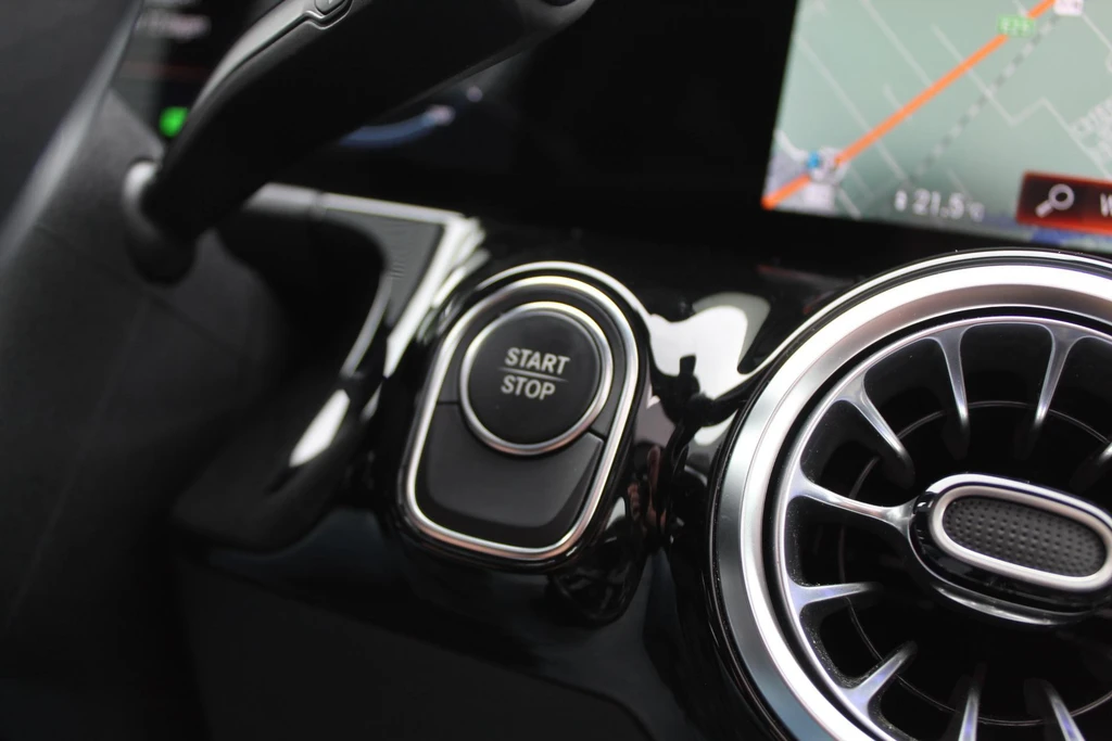 Mercedes-Benz EQA – foto 37