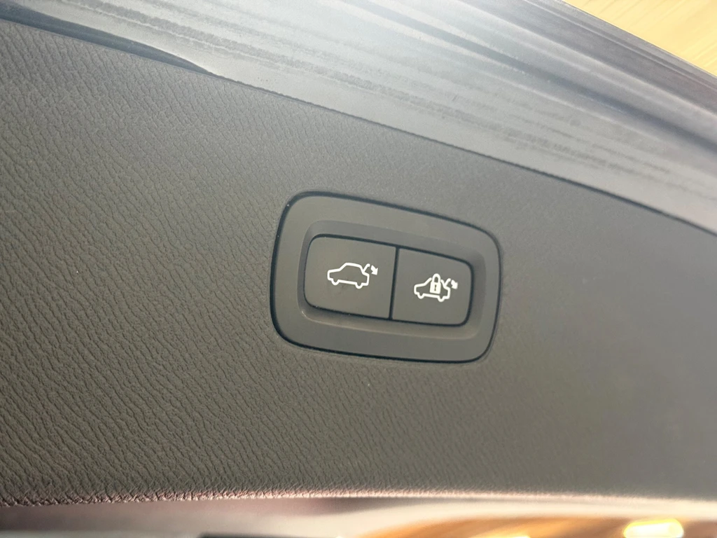 Volvo XC90 – foto 11