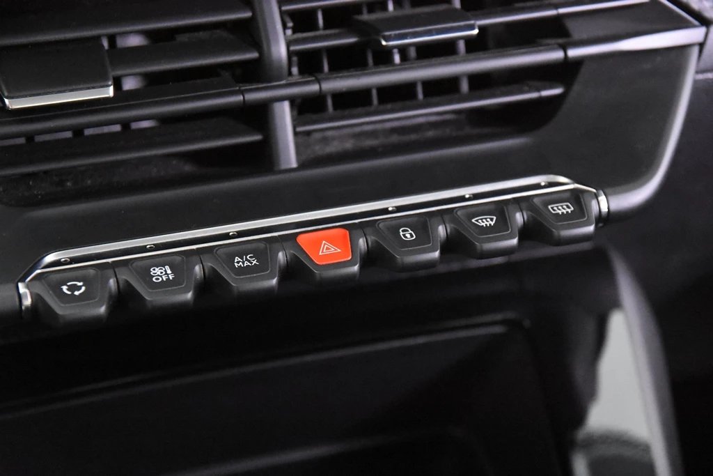 Peugeot 208 – foto 23