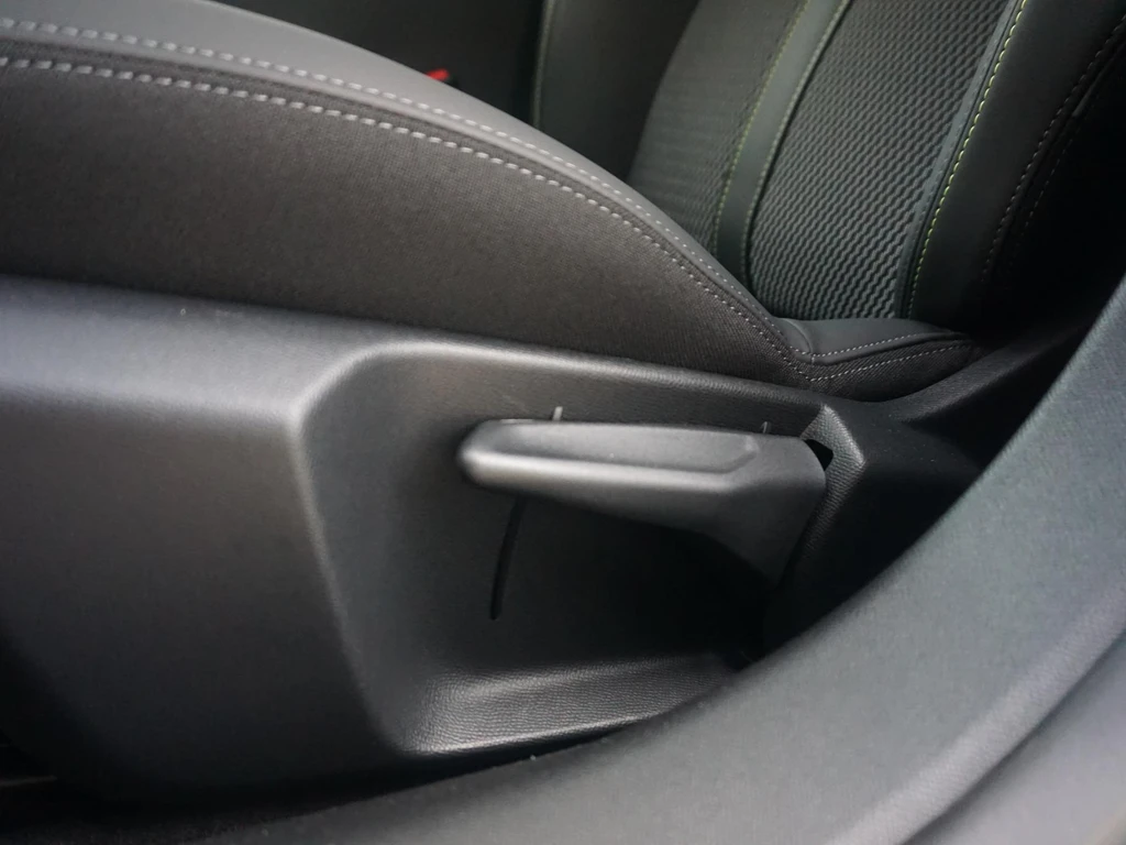 Peugeot 208 – foto 12