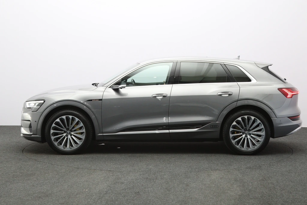 Audi e-tron – foto 2