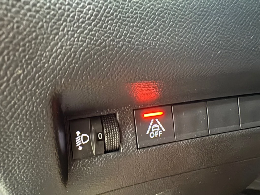 Peugeot 208 – foto 18