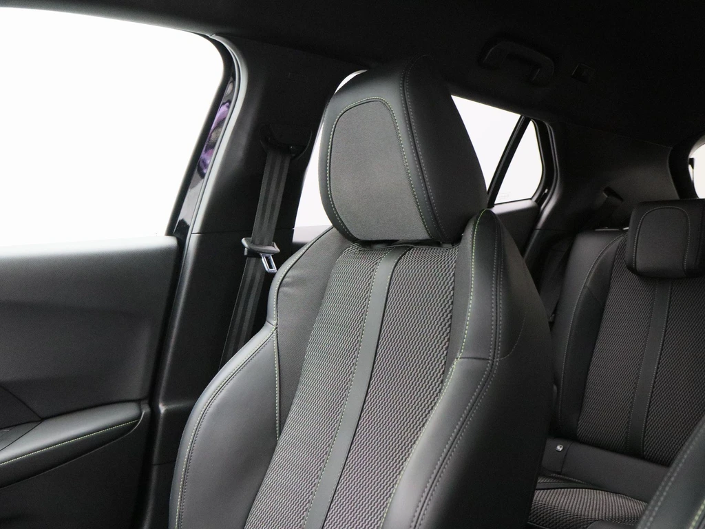 Peugeot e-2008 – foto 31