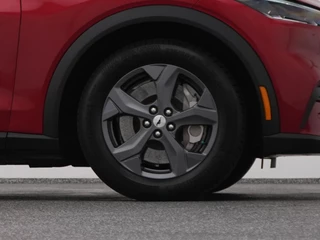 Ford Mustang Mach-E – thumbnail 43