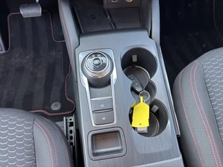 Ford Kuga – thumbnail 15