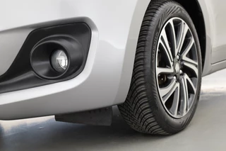 Suzuki Swift – thumbnail 35