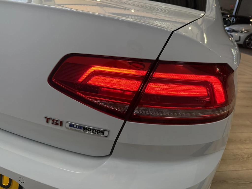 Volkswagen Passat – foto 11