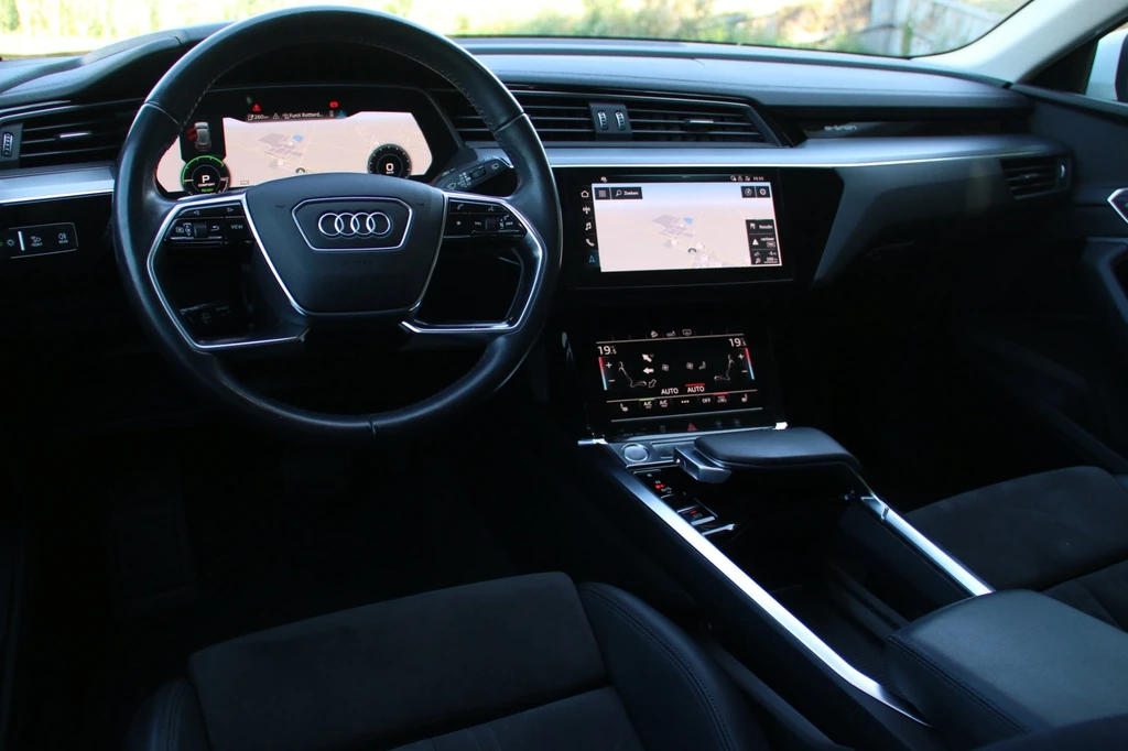 Audi e-tron – foto 9