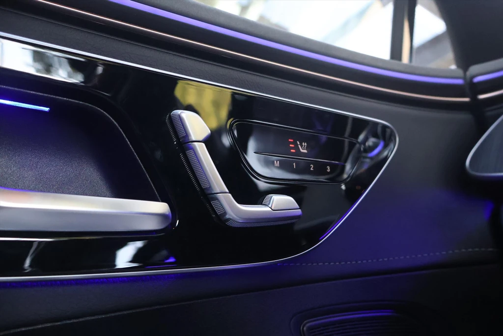 Mercedes-Benz EQE – foto 9