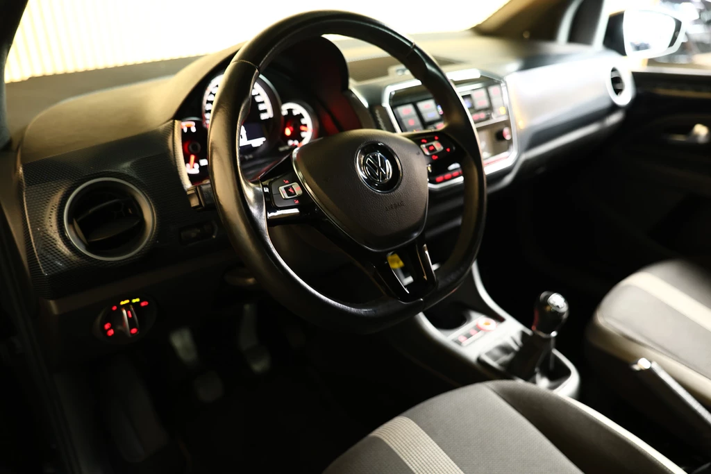 Volkswagen up! – foto 23