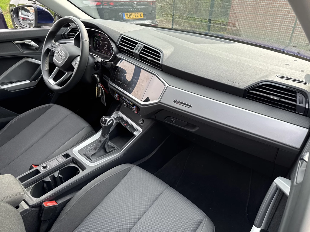 Audi Q3 – foto 11