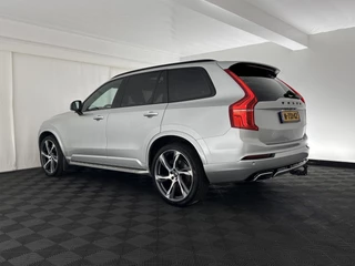 Volvo XC90 – thumbnail 2