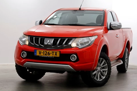 Mitsubishi L200 2.4 DI-D 180pk Club Cab Intense 4x4 High/Low Gearing + Diff. Lock 12-2018