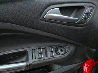 Ford C-MAX – thumbnail 16