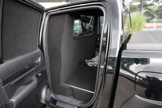 Toyota Hilux – thumbnail 11