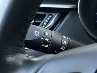 Toyota C-HR – thumbnail 11
