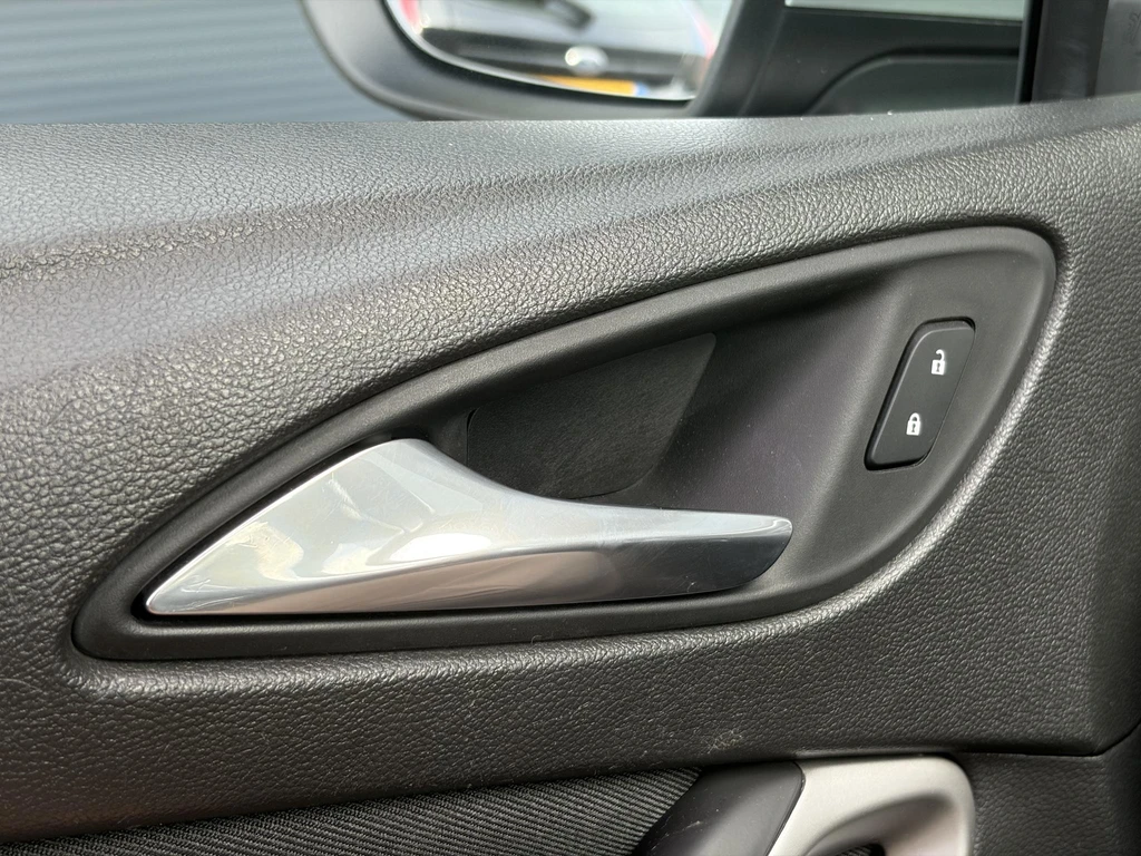 Opel Astra – foto 28