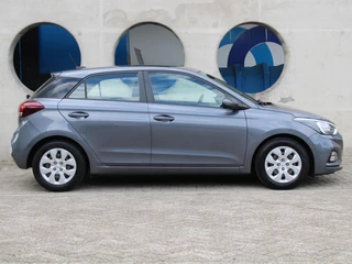 Hyundai i20 – thumbnail 4