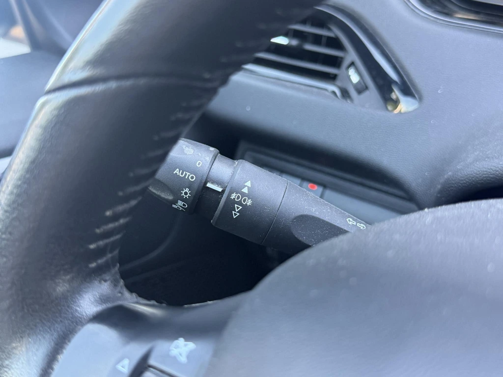 Peugeot 208 – foto 17