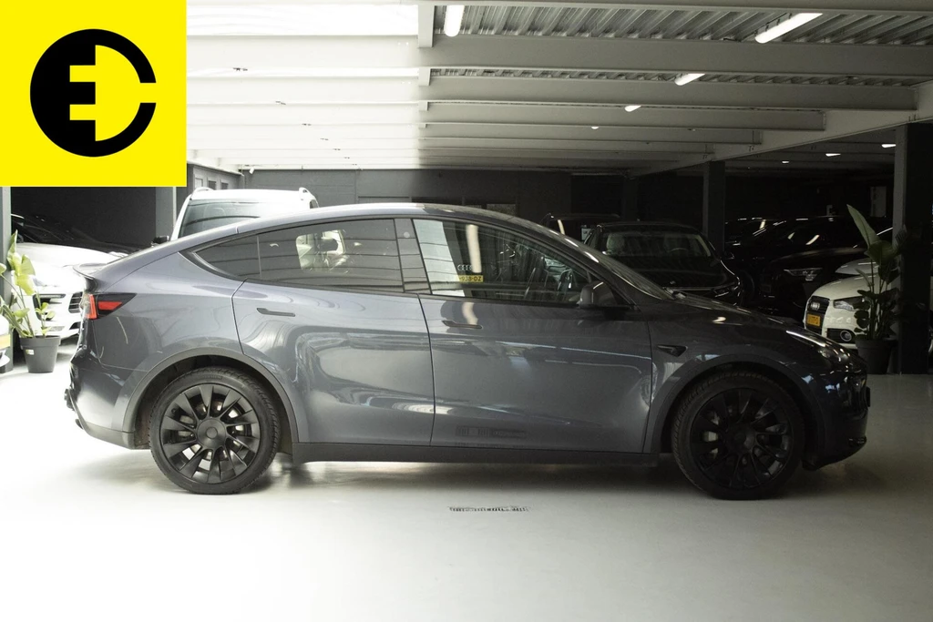 Tesla Model Y – foto 6