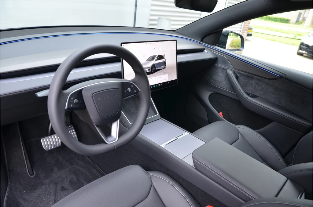 Tesla Model Y – foto 11
