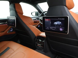 BMW M5 – thumbnail 17