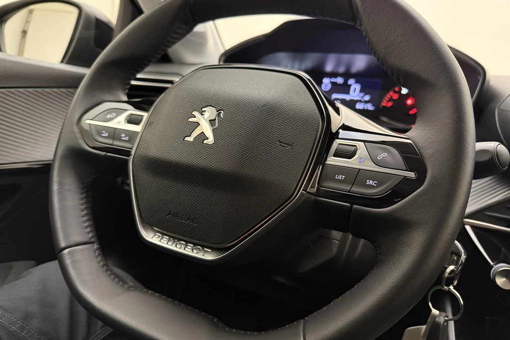 Peugeot 208 – foto 16