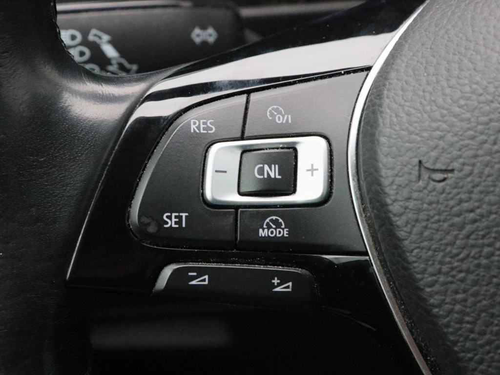 Volkswagen Tiguan – foto 8