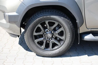 Toyota Hilux – thumbnail 8