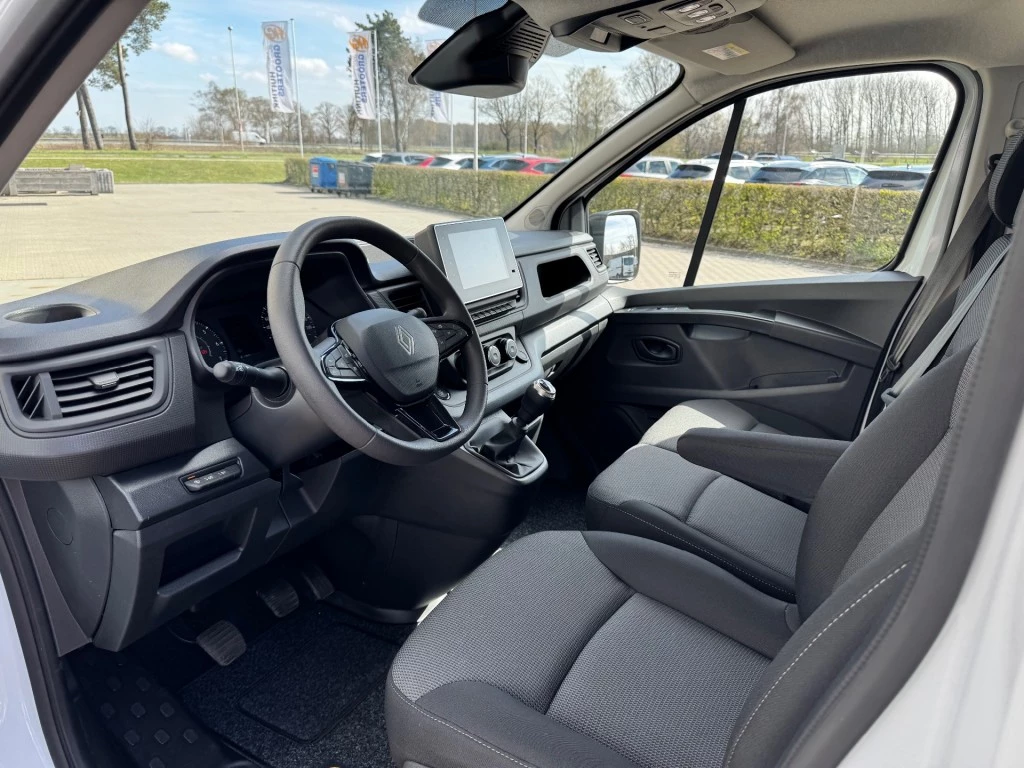 Renault Trafic – foto 24
