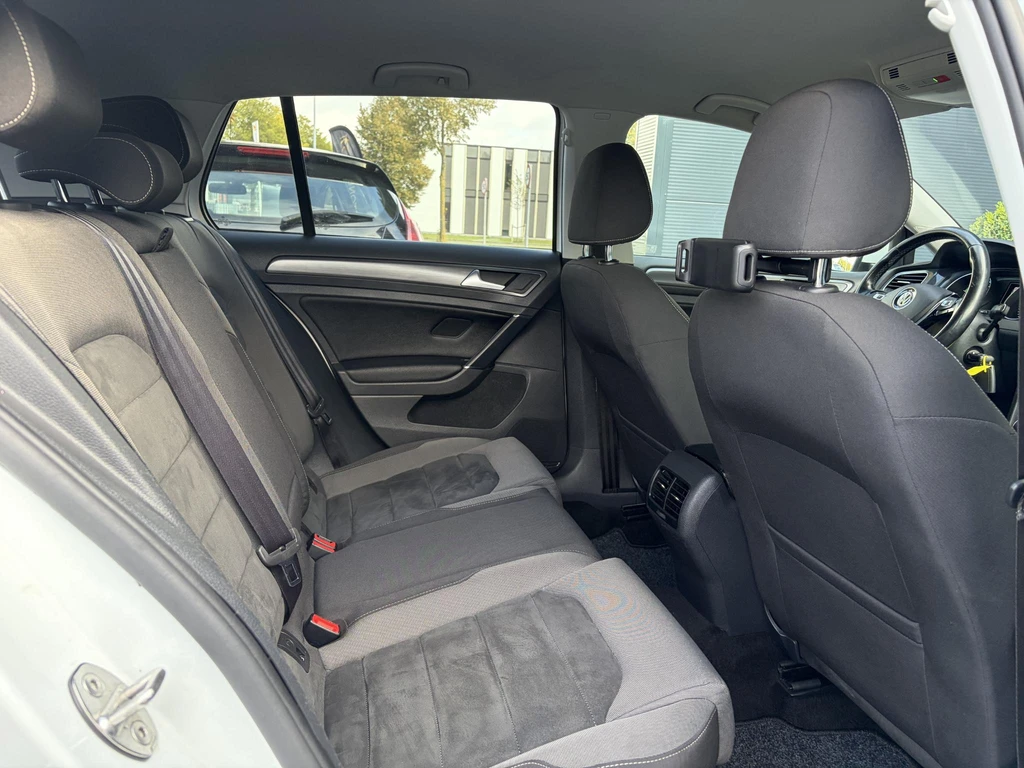 Volkswagen e-Golf – foto 12