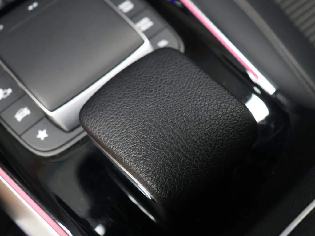 Mercedes-Benz EQA – foto 22