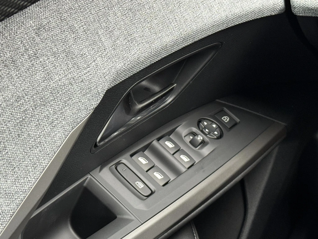 Peugeot e-3008 – foto 10