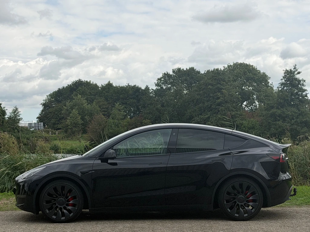 Tesla Model Y – foto 2