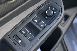 Volkswagen Golf – thumbnail 30