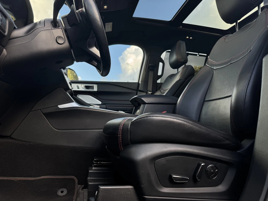 Ford Explorer – foto 16