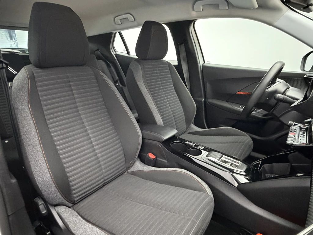 Peugeot e-2008 – foto 20