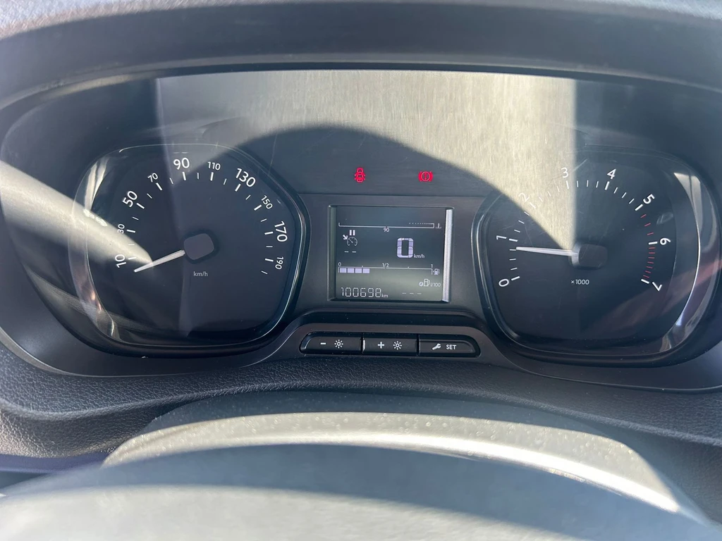 Opel Vivaro – foto 9