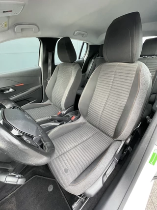 Peugeot 208 – thumbnail 11