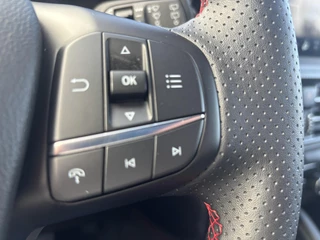 Ford Kuga – thumbnail 18